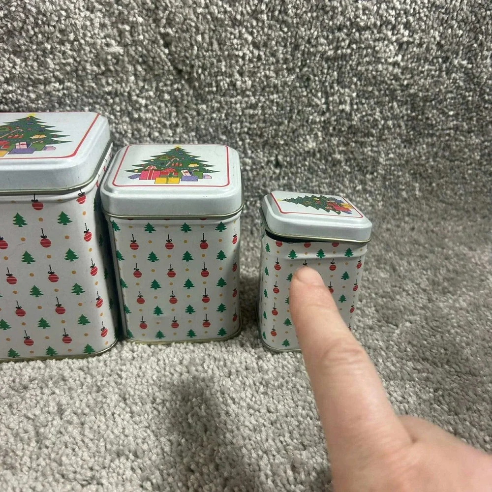 Nesting Christmas Tins White Green Red Holiday Storage Set‎ of 5